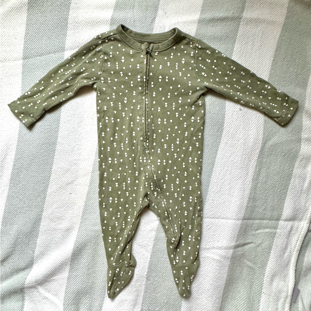 3/$10 Sale- 6-9 Months Zip Pajamas